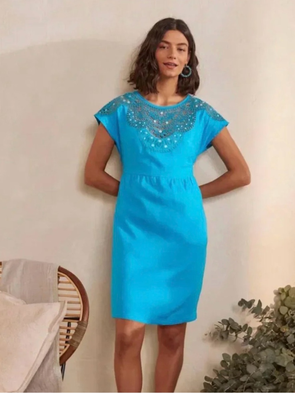 Boden fleur embroidered linen Embellished Turquoise Short Sleeve Sheath Dress